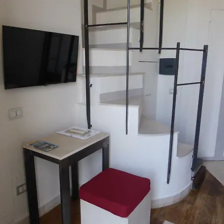 Micalo Art 4* Neapel